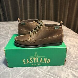 Eastland Women’sChukka Boots in Bomber Brown Leather 7 1/2 Medium